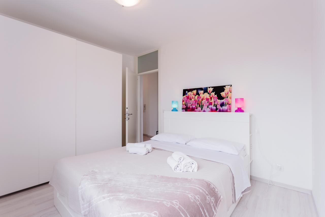 Bilocale Via Forni Apartment Udine Bagian luar foto