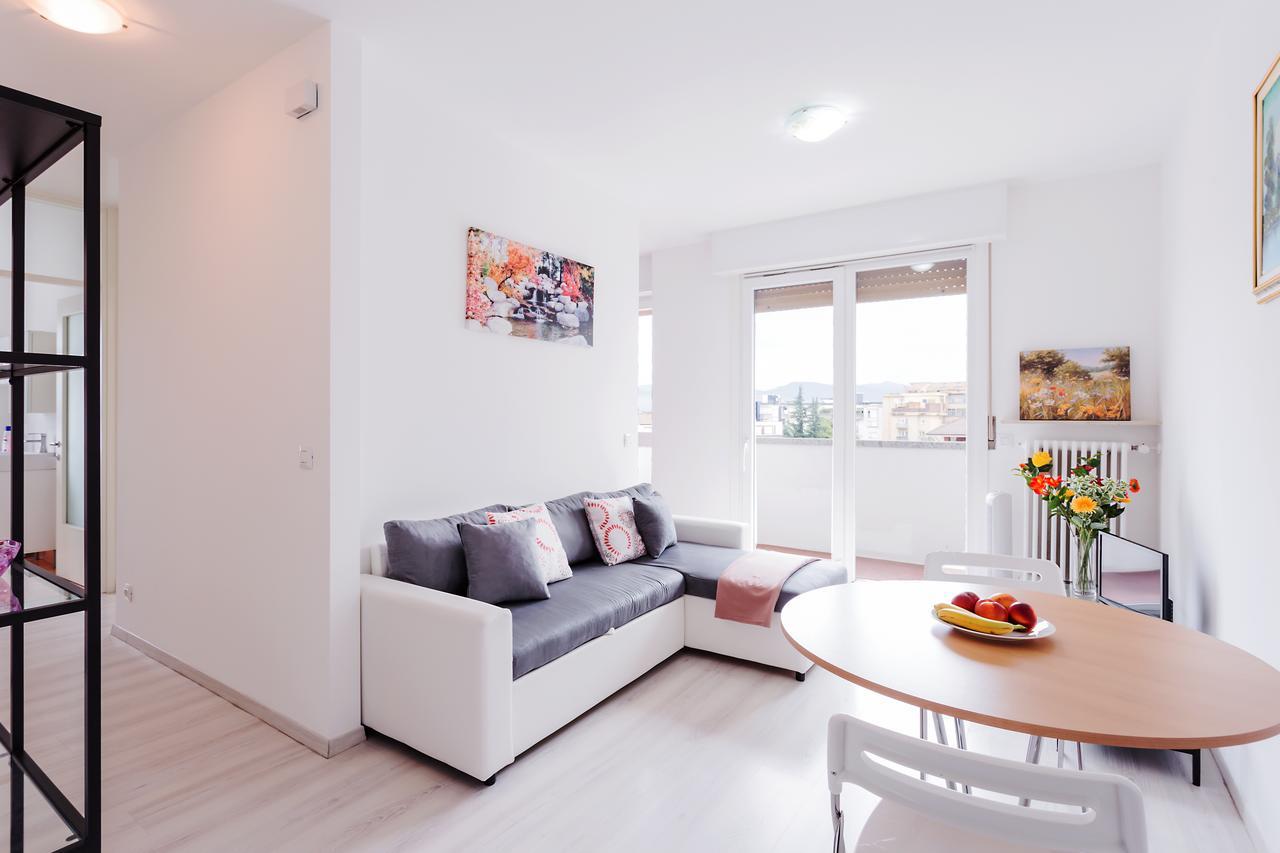Bilocale Via Forni Apartment Udine Bagian luar foto